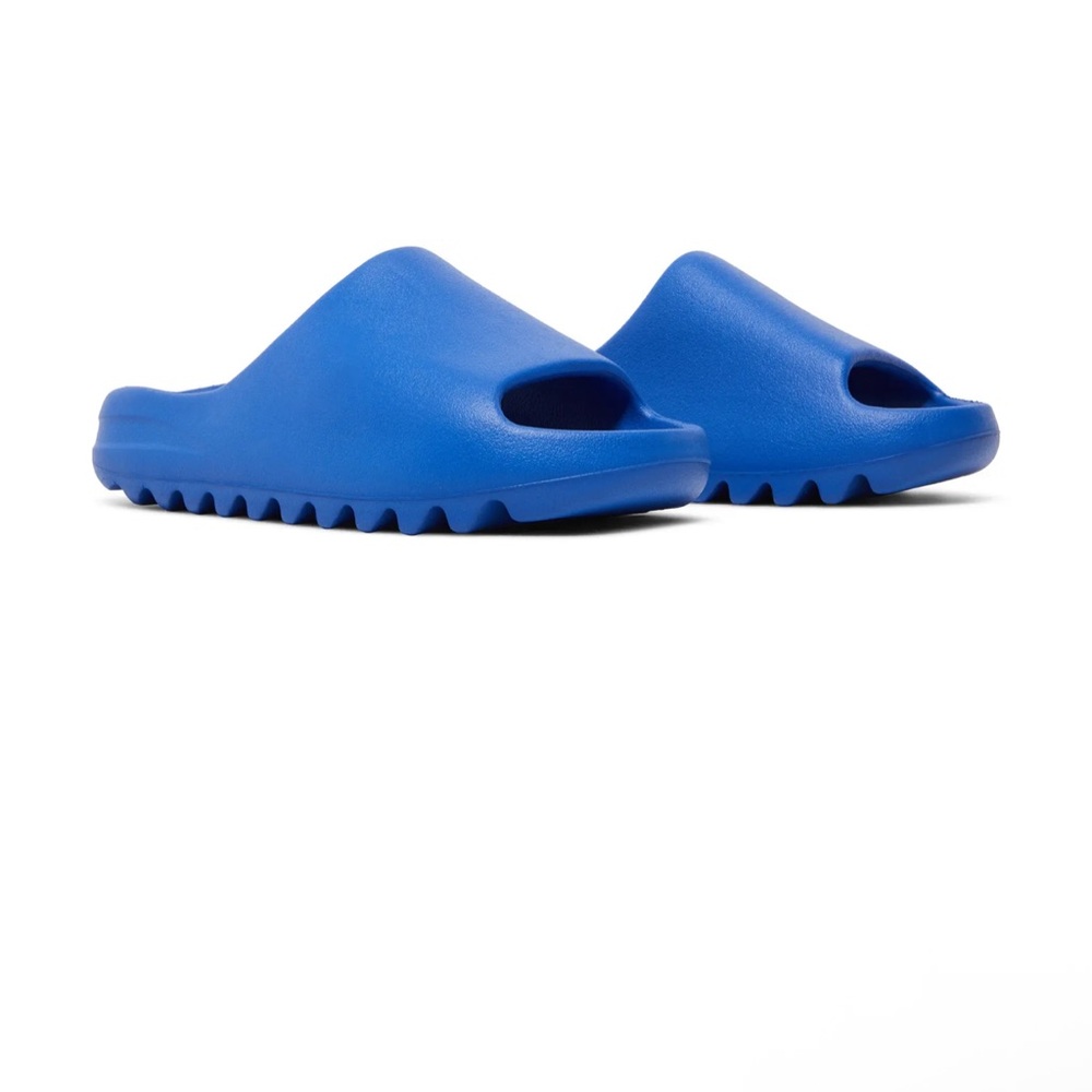Yeezy Slides 'Azure'